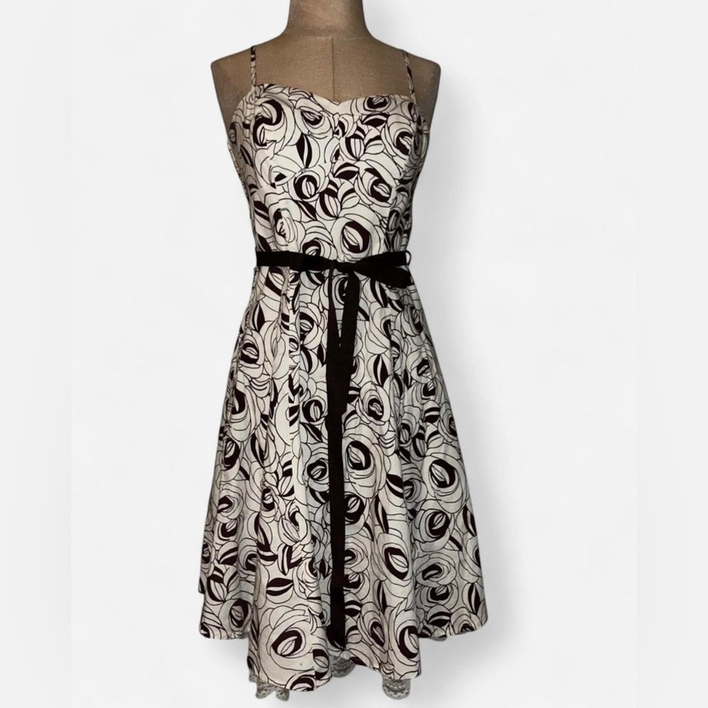Rockabilly Pin Up Retro City Triangles Black and White Patterned Midi Dress
